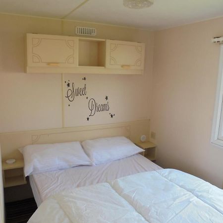 Golden Sands: Mirage Iiii:- 6 Berth, Access To The Beach Apartment Ingoldmells Exterior photo